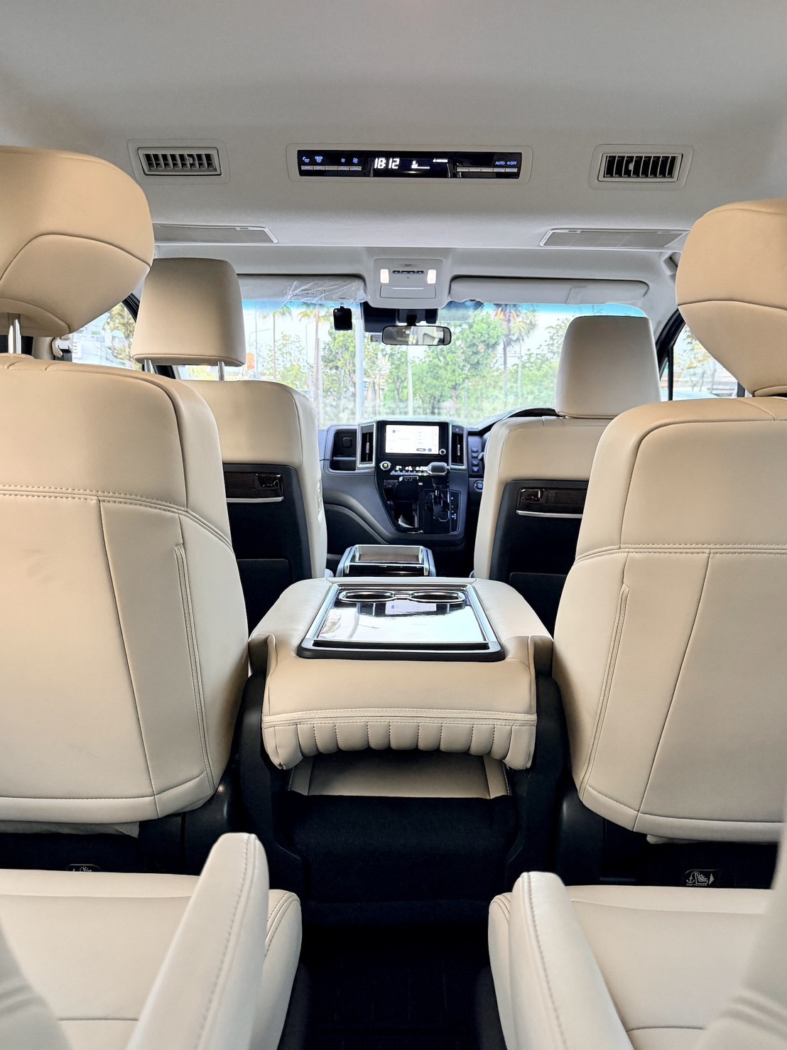 Majesty Grande interior detail
